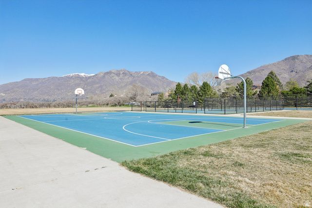 1960 N 2150 E, Layton, UT 84040