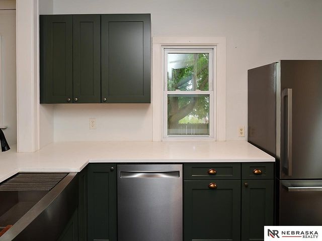 3507 N 45th Avenue, Omaha, NE 68104