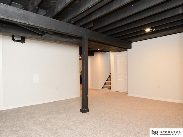 3507 N 45th Avenue, Omaha, NE 68104