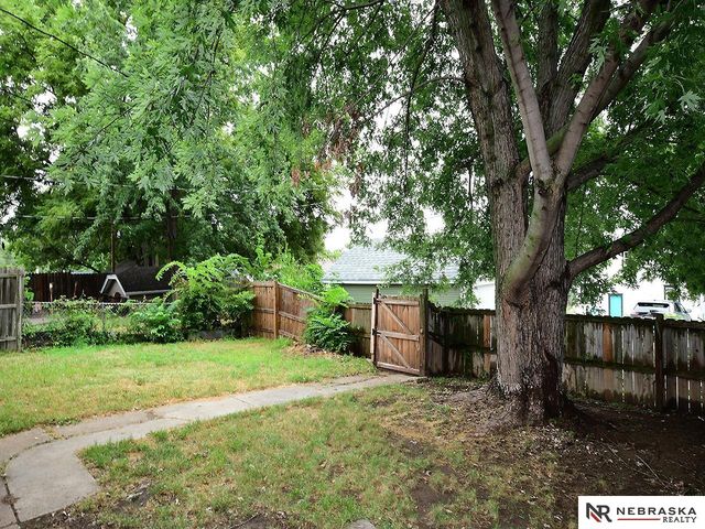 3507 N 45th Avenue, Omaha, NE 68104