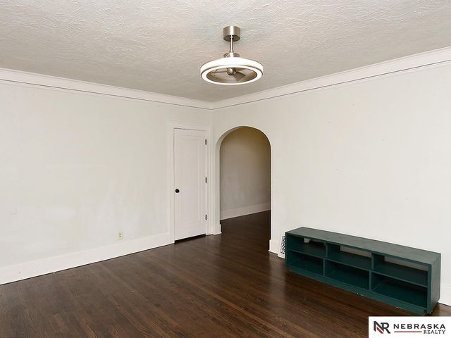 3507 N 45th Avenue, Omaha, NE 68104