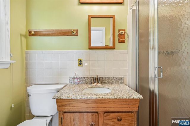 97 Erie Avenue, Midland Park, NJ 07432