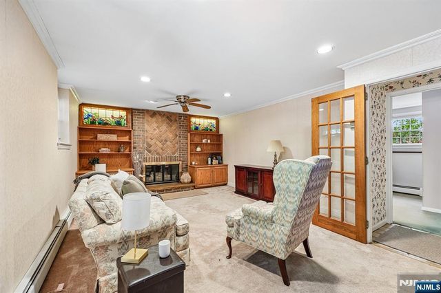 97 Erie Avenue, Midland Park, NJ 07432