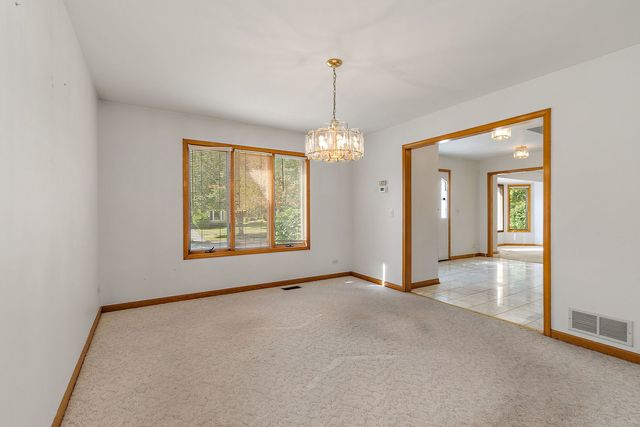 1600 Brentford Drive, Naperville, IL 60563