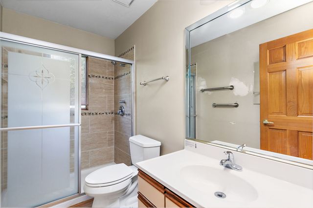 1600 Brentford Drive, Naperville, IL 60563