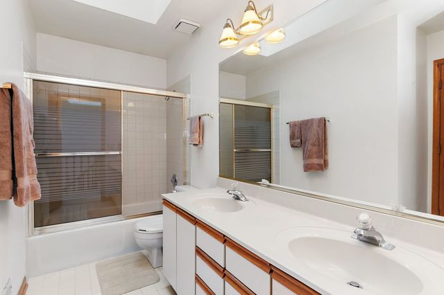 1600 Brentford Drive, Naperville, IL 60563