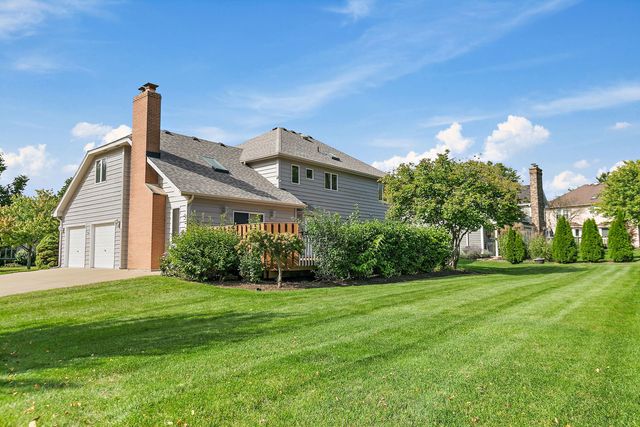 1600 Brentford Drive, Naperville, IL 60563
