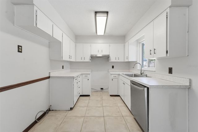 915 E MICHIGAN AVENUE, Deland, FL 32724
