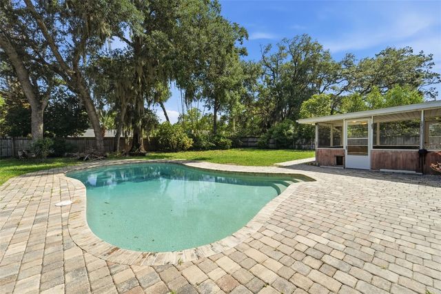 915 E MICHIGAN AVENUE, Deland, FL 32724