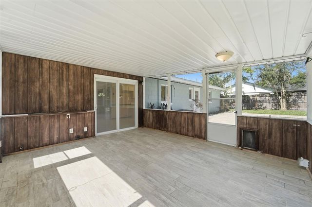 915 E MICHIGAN AVENUE, Deland, FL 32724