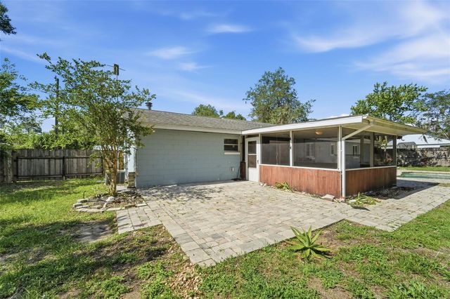 915 E MICHIGAN AVENUE, Deland, FL 32724
