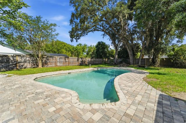 915 E MICHIGAN AVENUE, Deland, FL 32724