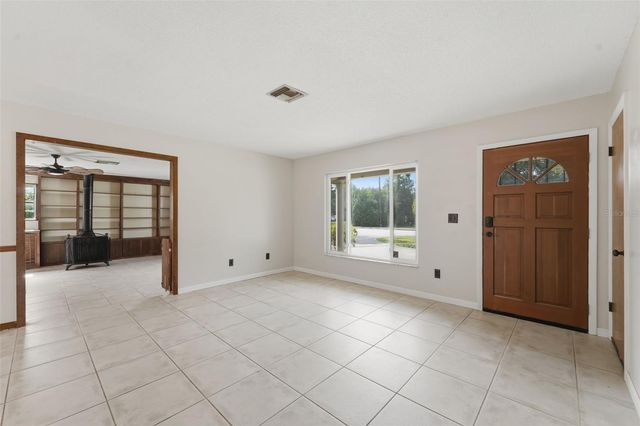 915 E MICHIGAN AVENUE, Deland, FL 32724