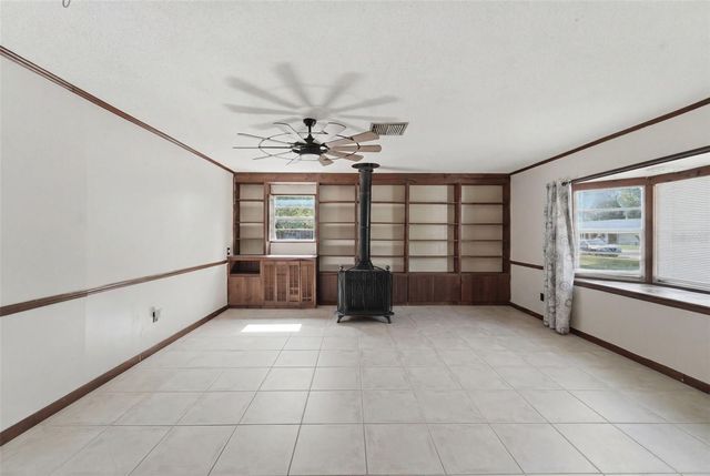 915 E MICHIGAN AVENUE, Deland, FL 32724