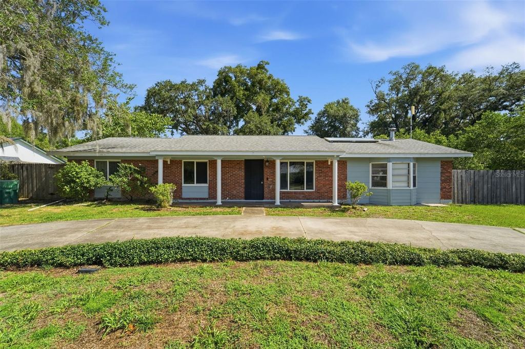 915 E MICHIGAN AVENUE, Deland, FL 32724