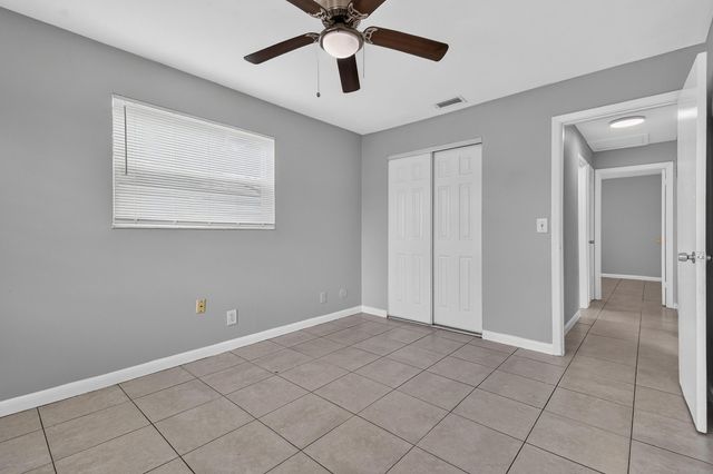 1037 W 28TH Street, Riviera Beach, FL 33404
