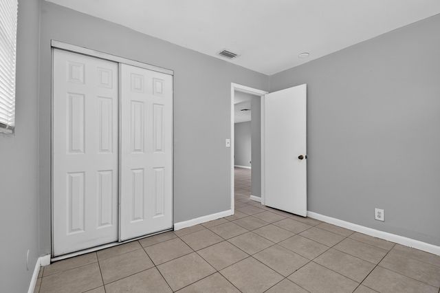 1037 W 28TH Street, Riviera Beach, FL 33404