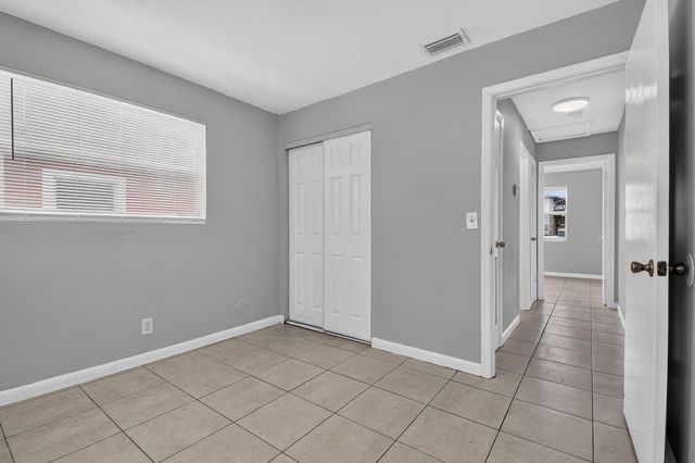 1037 W 28TH Street, Riviera Beach, FL 33404