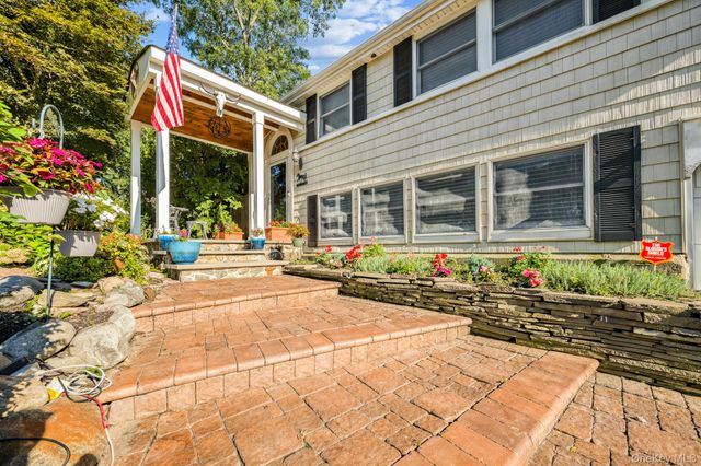 14 Fairway Drive, Port Jefferson Station, NY 11776