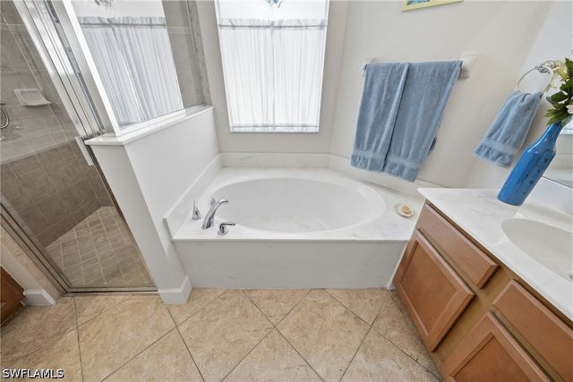 6116 Highwood Park LN, Naples, FL 34110