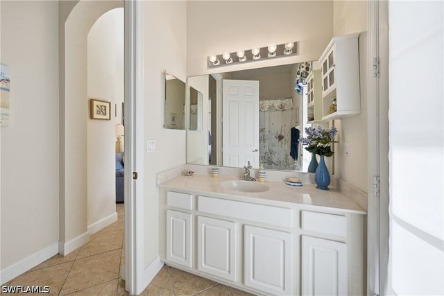 6116 Highwood Park LN, Naples, FL 34110