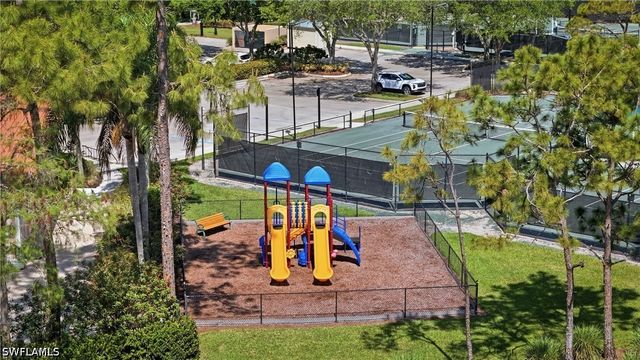 6116 Highwood Park LN, Naples, FL 34110