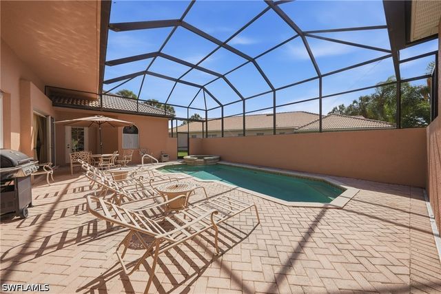 6116 Highwood Park LN, Naples, FL 34110