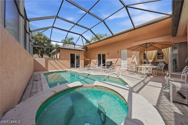 6116 Highwood Park LN, Naples, FL 34110