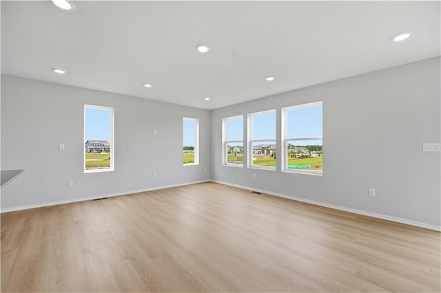1328 SE Windbreak Drive, Lee's Summit, MO 64081
