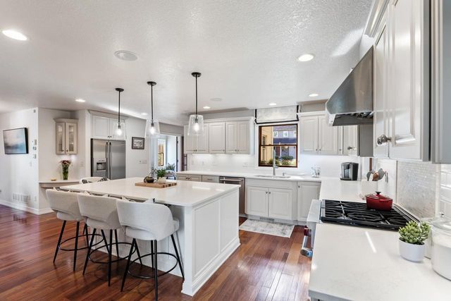 126 Courtland Street, Excelsior, MN 55331