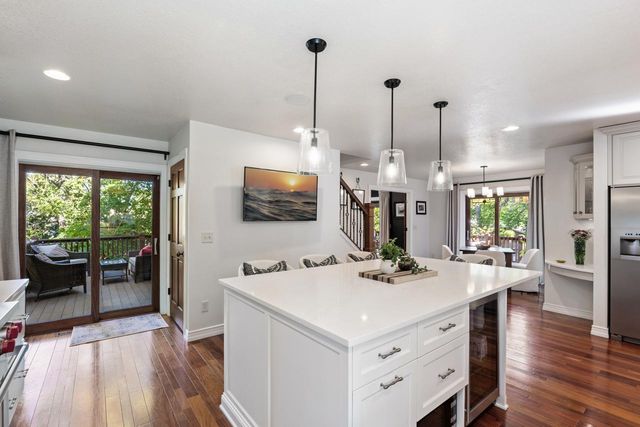 126 Courtland Street, Excelsior, MN 55331