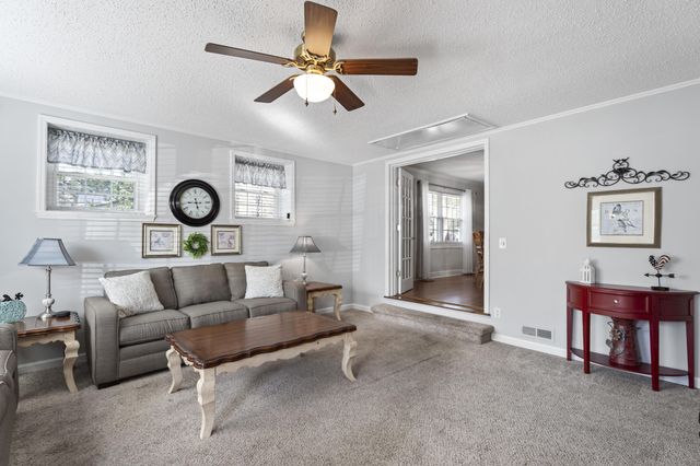 4636 Meadow Avenue NW, Cleveland, TN 37312