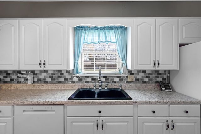 4636 Meadow Avenue NW, Cleveland, TN 37312