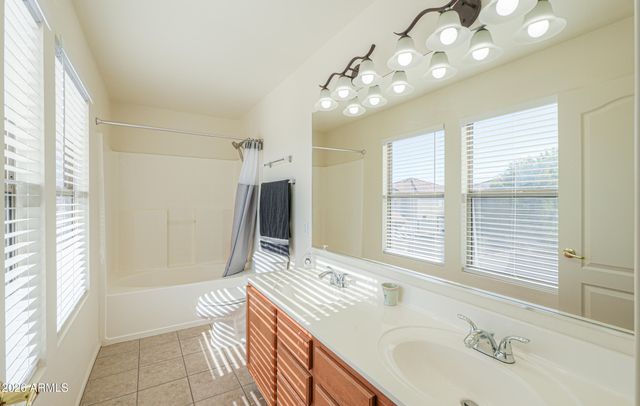 533 W PRICKLY PEAR Drive, Casa Grande, AZ 85122