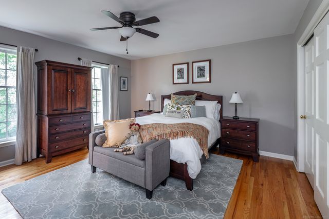 32 Sail Harbour Drive, New Fairfield, CT 06812