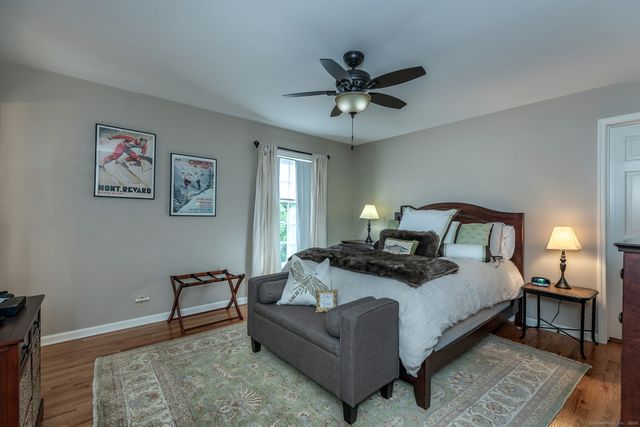 32 Sail Harbour Drive, New Fairfield, CT 06812