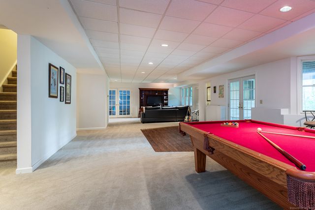 32 Sail Harbour Drive, New Fairfield, CT 06812