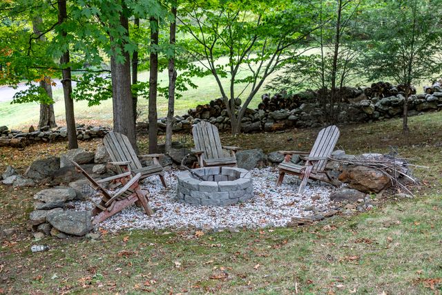 32 Sail Harbour Drive, New Fairfield, CT 06812