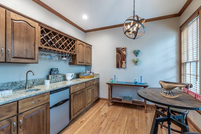 32 Sail Harbour Drive, New Fairfield, CT 06812