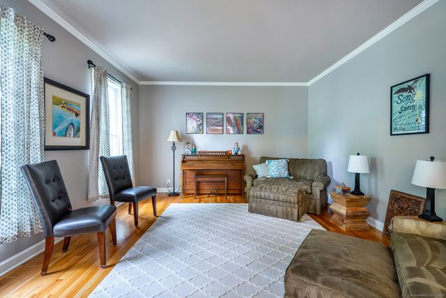 32 Sail Harbour Drive, New Fairfield, CT 06812