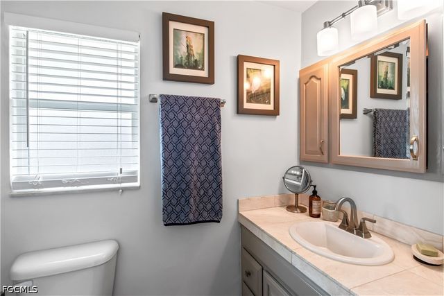 3122 SE 18th PL, Cape Coral, FL 33904