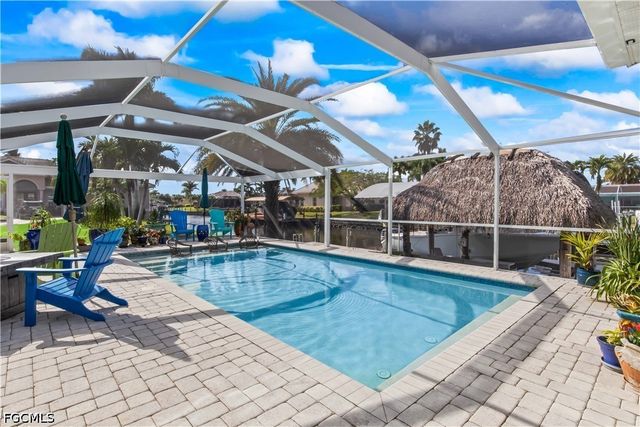 3122 SE 18th PL, Cape Coral, FL 33904