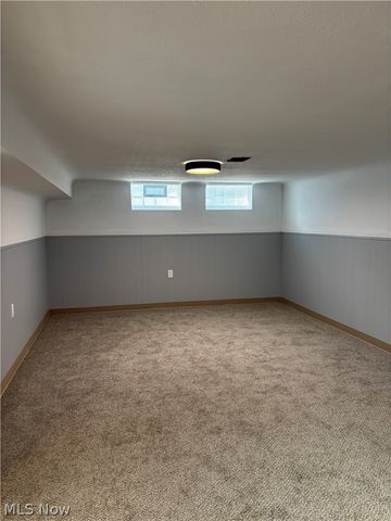 1574 Sunview Road, Lyndhurst, OH 44124