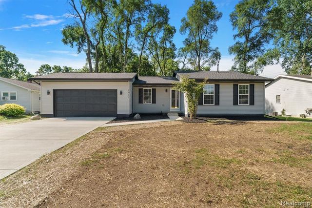 2022 Robinson Road, Lansing, MI 48910