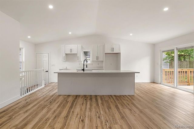 2022 Robinson Road, Lansing, MI 48910