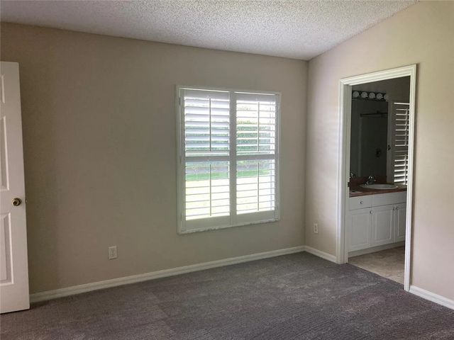 1065 S 13th Square, Vero Beach, FL 32960