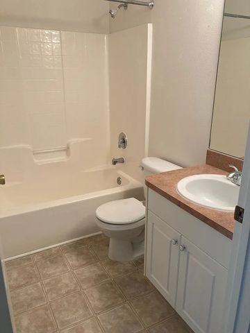1065 S 13th Square, Vero Beach, FL 32960
