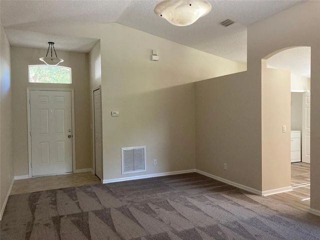 1065 S 13th Square, Vero Beach, FL 32960