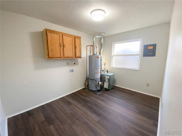 4918 Caribee Drive, St Louis, MO 63128