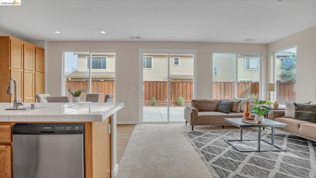 78 Guise WAY, Brentwood, CA 94513